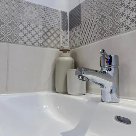 Apartman Le Charles - Gare - Cea - Stmicro *